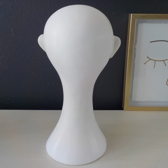 Tall Neck White Ceramic Head Statue - Picture 5 of 8